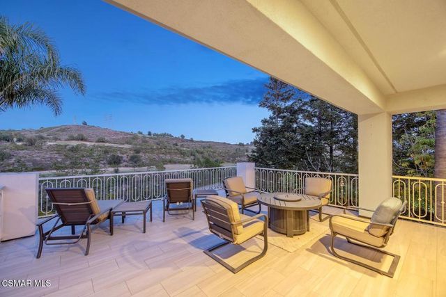 7124 Trevino Drive, Moorpark, CA 93021