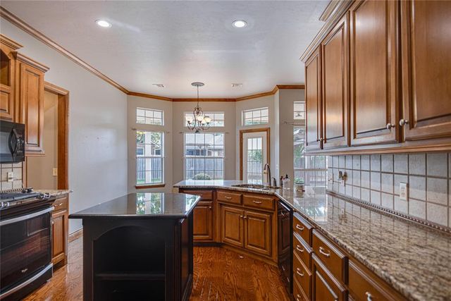 2408 Auburn Court, Edmond, OK 73012