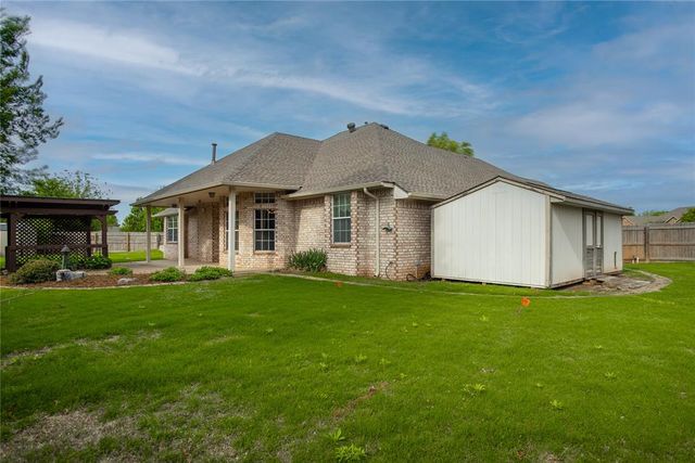 2408 Auburn Court, Edmond, OK 73012
