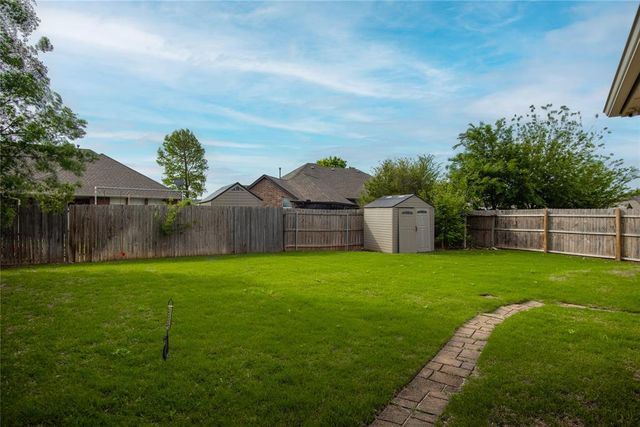 2408 Auburn Court, Edmond, OK 73012