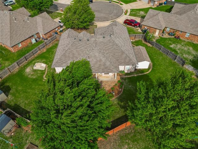 2408 Auburn Court, Edmond, OK 73012