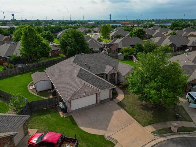 2408 Auburn Court, Edmond, OK 73012