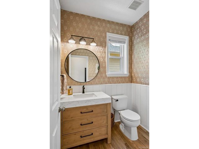 8895 E 28th Ave, Denver, CO 80238
