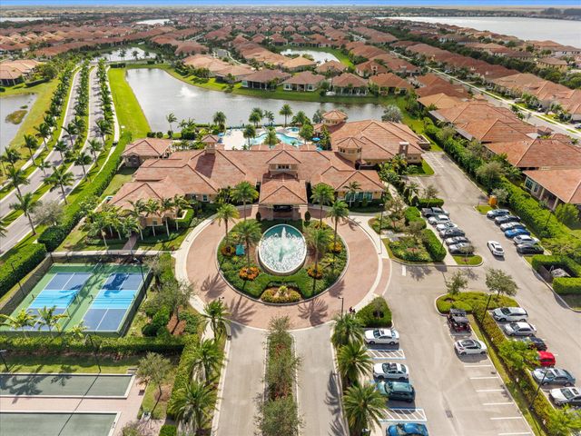 9505 Kalmar Circle W, Parkland, FL 33076