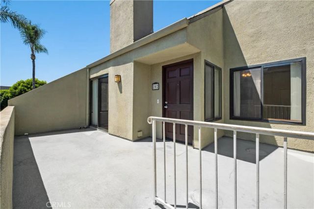 17652 Sergio Circle 202, Huntington Beach, CA 92647