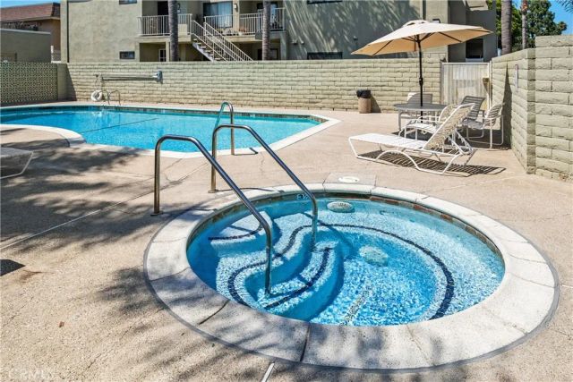 17652 Sergio Circle 202, Huntington Beach, CA 92647
