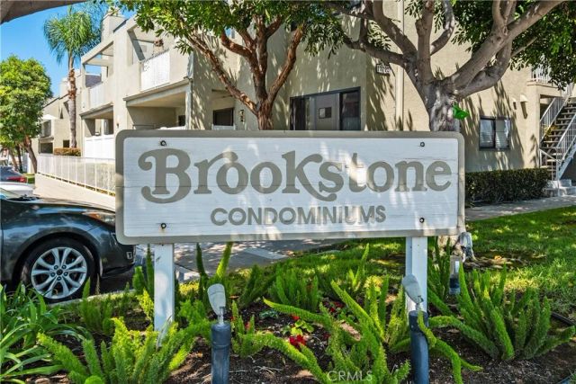 17652 Sergio Circle 202, Huntington Beach, CA 92647