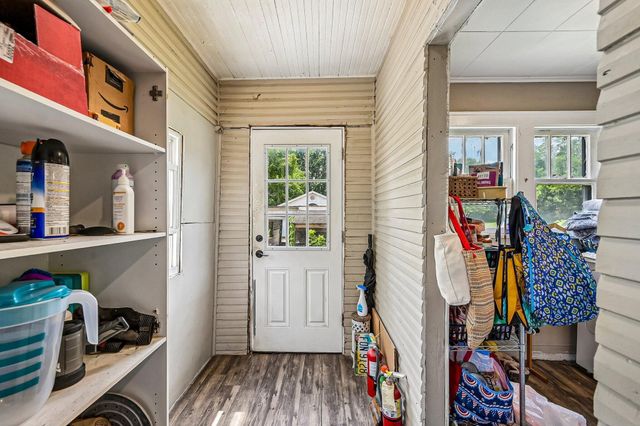 5995 Linworth Road, Worthington, OH 43085