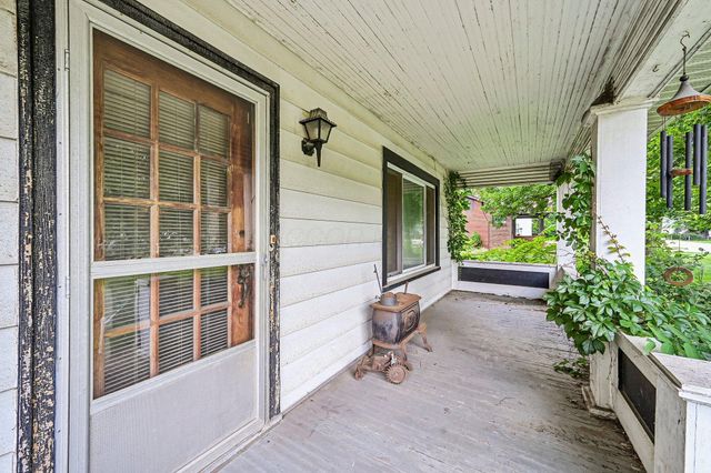 5995 Linworth Road, Worthington, OH 43085