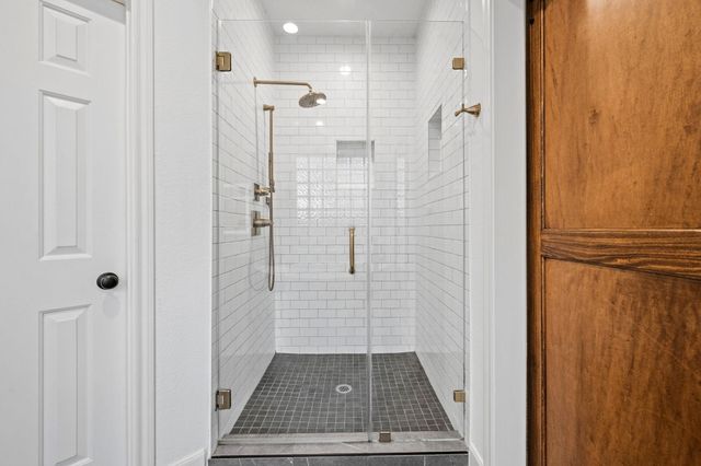 2822 Hazy Hillside Court, Houston, TX 77345