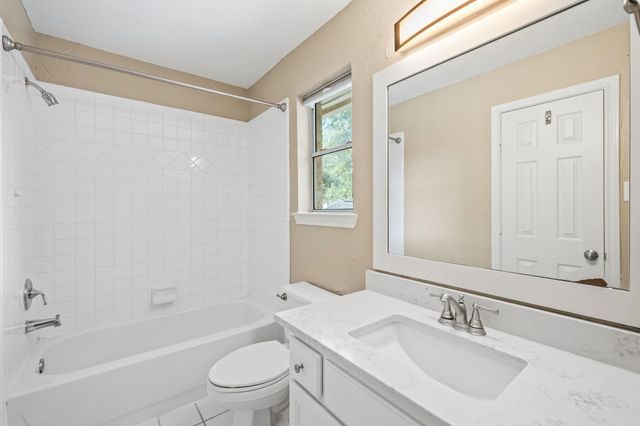 2822 Hazy Hillside Court, Houston, TX 77345