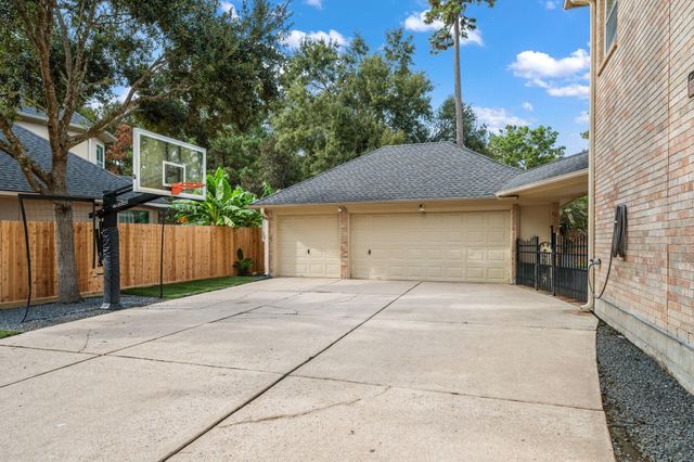 2822 Hazy Hillside Court, Houston, TX 77345