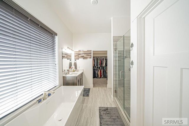 5055 E Smith Drive, Iona, ID 83427