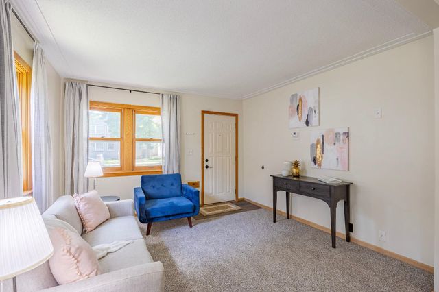 5425 32nd Avenue S, Minneapolis, MN 55417