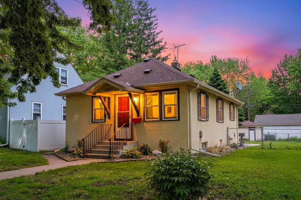 5425 32nd Avenue S, Minneapolis, MN 55417
