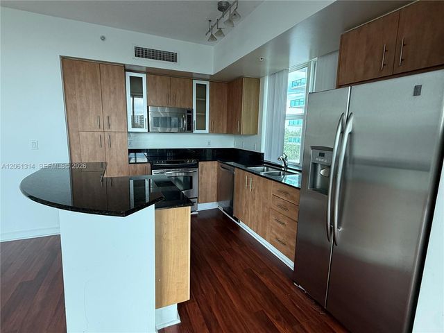 7910 Harbor Island 510, North Bay Village, FL 33141