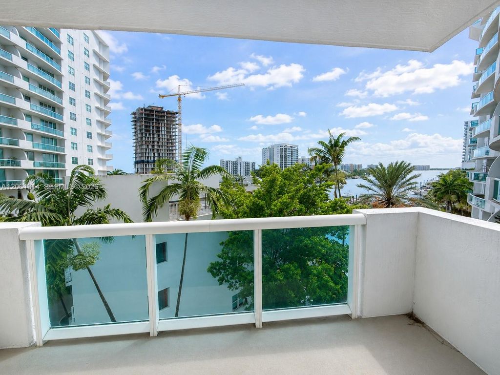 7910 Harbor Island 510, North Bay Village, FL 33141