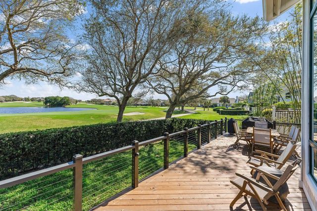 18760 SE Pineneedle Lane, Jupiter, FL 33469