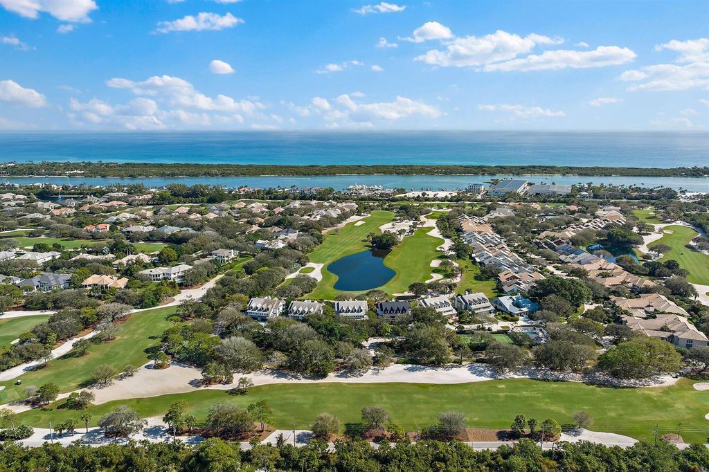 18760 SE Pineneedle Lane, Jupiter, FL 33469