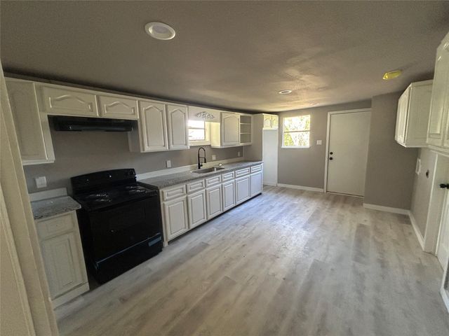 5734 Grant Avenue, Port Arthur, TX 77640