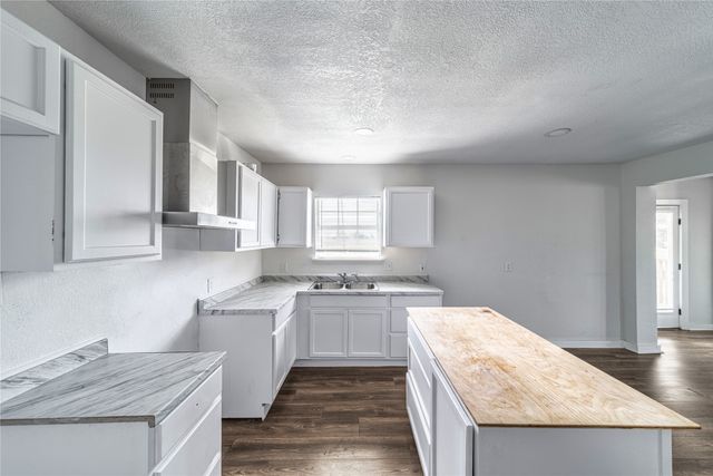 500 Vz County Road 3724, Wills Point, TX 75169