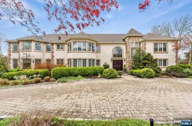 554 Hampton Hill Road, Franklin Lakes, NJ 07417