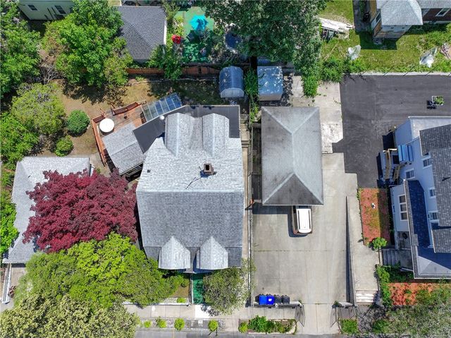 126 Massachusetts Avenue, Providence, RI 02905