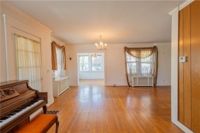 126 Massachusetts Avenue, Providence, RI 02905