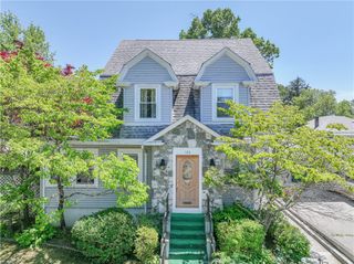 126 Massachusetts Avenue, Providence, RI 02905
