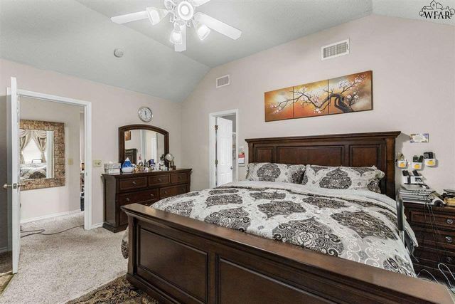 2102 E HUNTERS GLEN, Wichita Falls, TX 76306