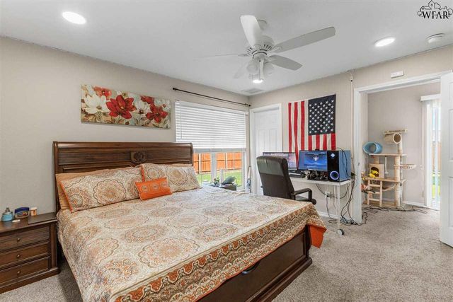 2102 E HUNTERS GLEN, Wichita Falls, TX 76306
