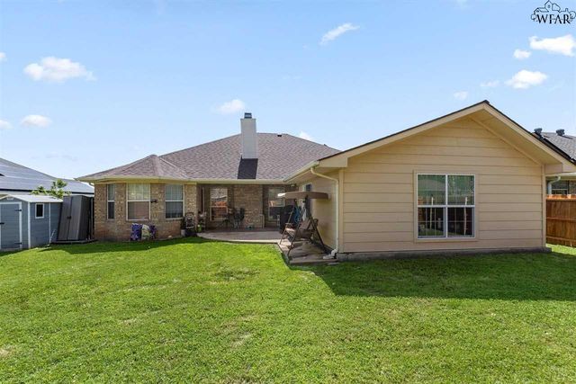 2102 E HUNTERS GLEN, Wichita Falls, TX 76306