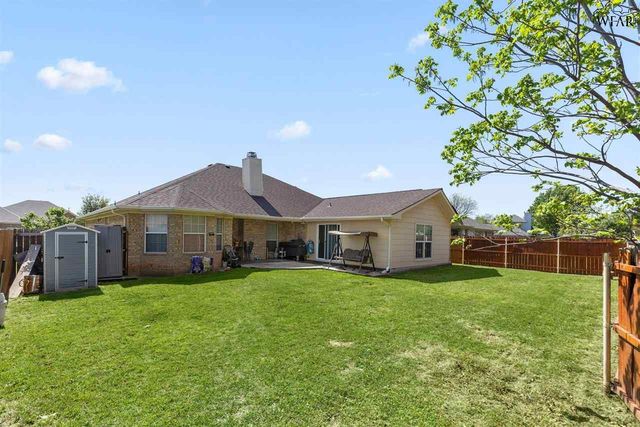 2102 E HUNTERS GLEN, Wichita Falls, TX 76306
