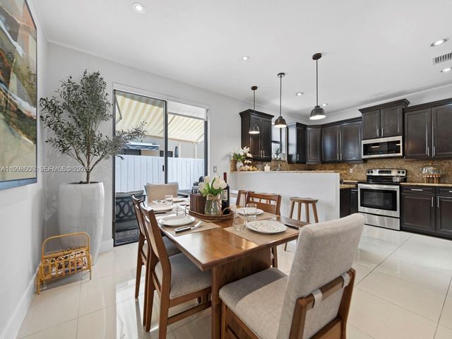 8781 NW 98th Ct 8781, Doral, FL 33178