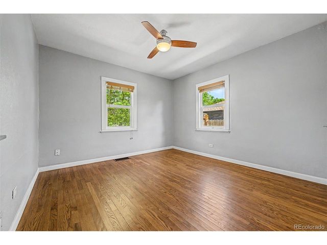 1660 Yarrow St, Lakewood, CO 80214