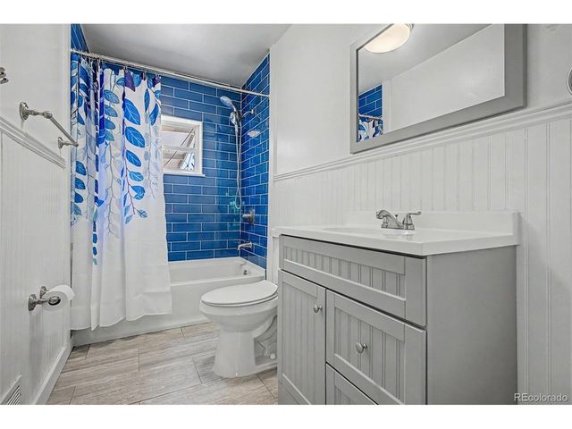 1660 Yarrow St, Lakewood, CO 80214