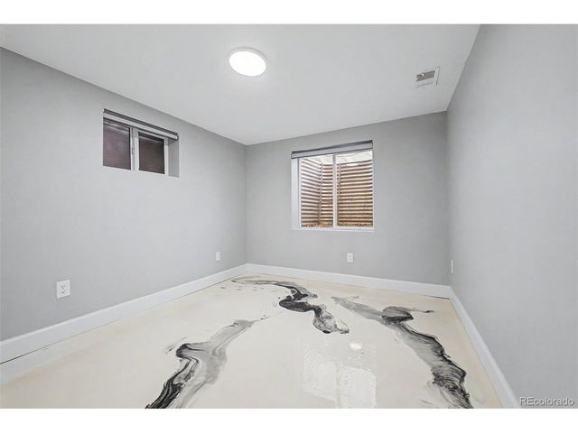 1660 Yarrow St, Lakewood, CO 80214