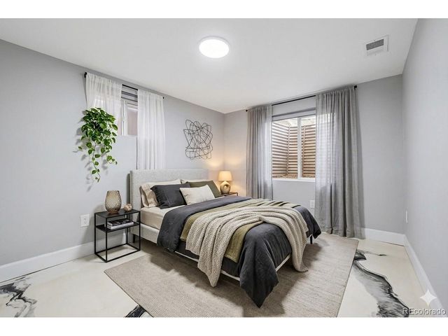 1660 Yarrow St, Lakewood, CO 80214