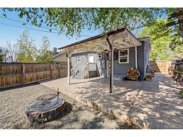 1660 Yarrow St, Lakewood, CO 80214