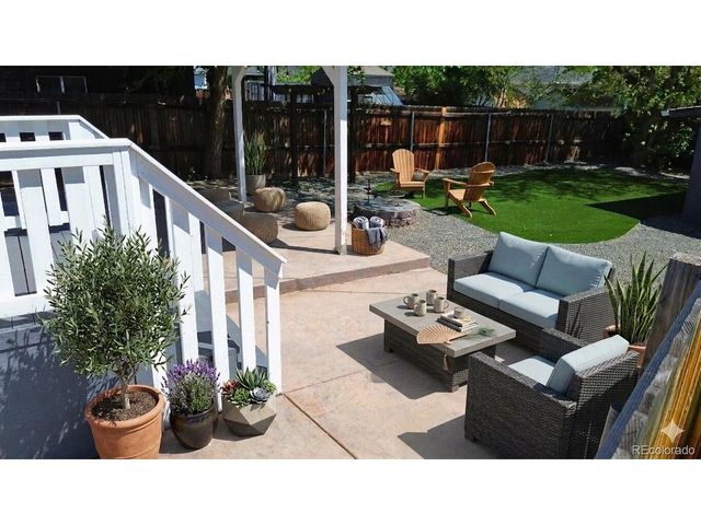 1660 Yarrow St, Lakewood, CO 80214