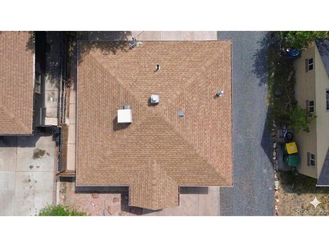 1660 Yarrow St, Lakewood, CO 80214