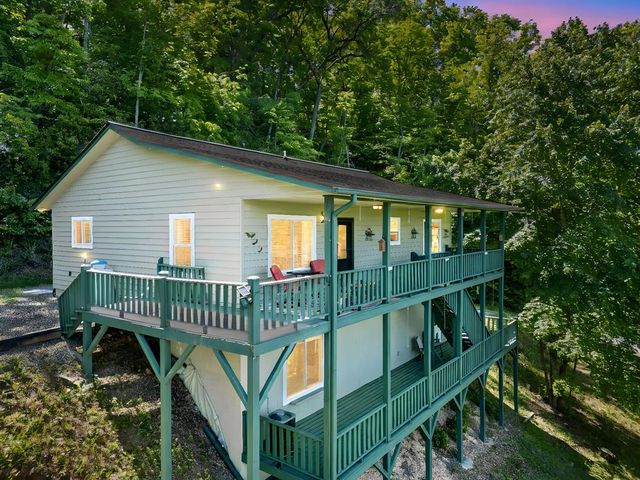 81 Trinity Drive, Murphy, NC 28906