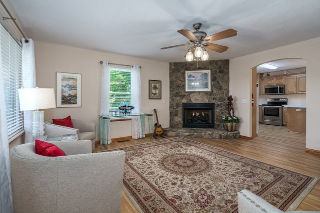 81 Trinity Drive, Murphy, NC 28906