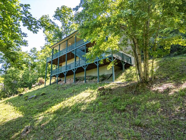 81 Trinity Drive, Murphy, NC 28906