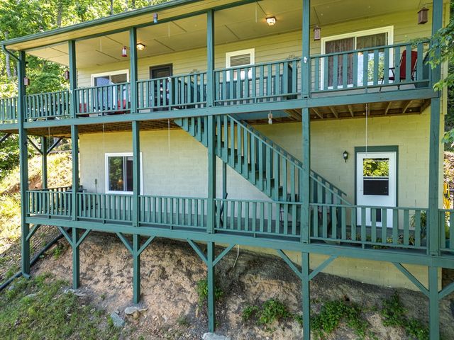 81 Trinity Drive, Murphy, NC 28906