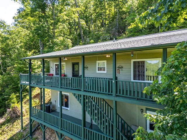 81 Trinity Drive, Murphy, NC 28906