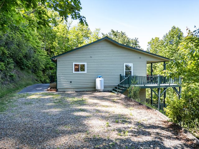 81 Trinity Drive, Murphy, NC 28906
