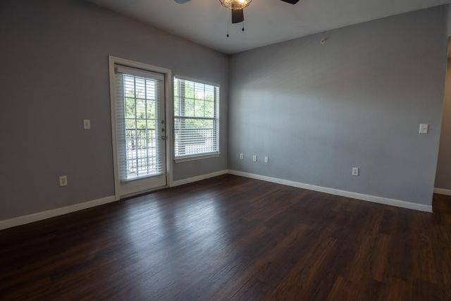2320 Gracy Farms LN 821, Austin, TX 78758