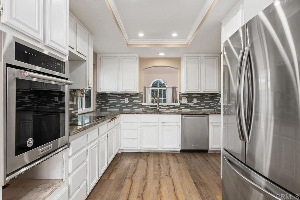 Image 13 of property listing at 2067 Paseo De Anza, Vista, CA 92084