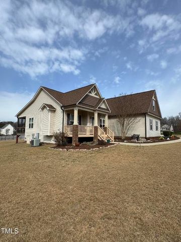 194 Wood Valley Drive, Four Oaks, NC 27524